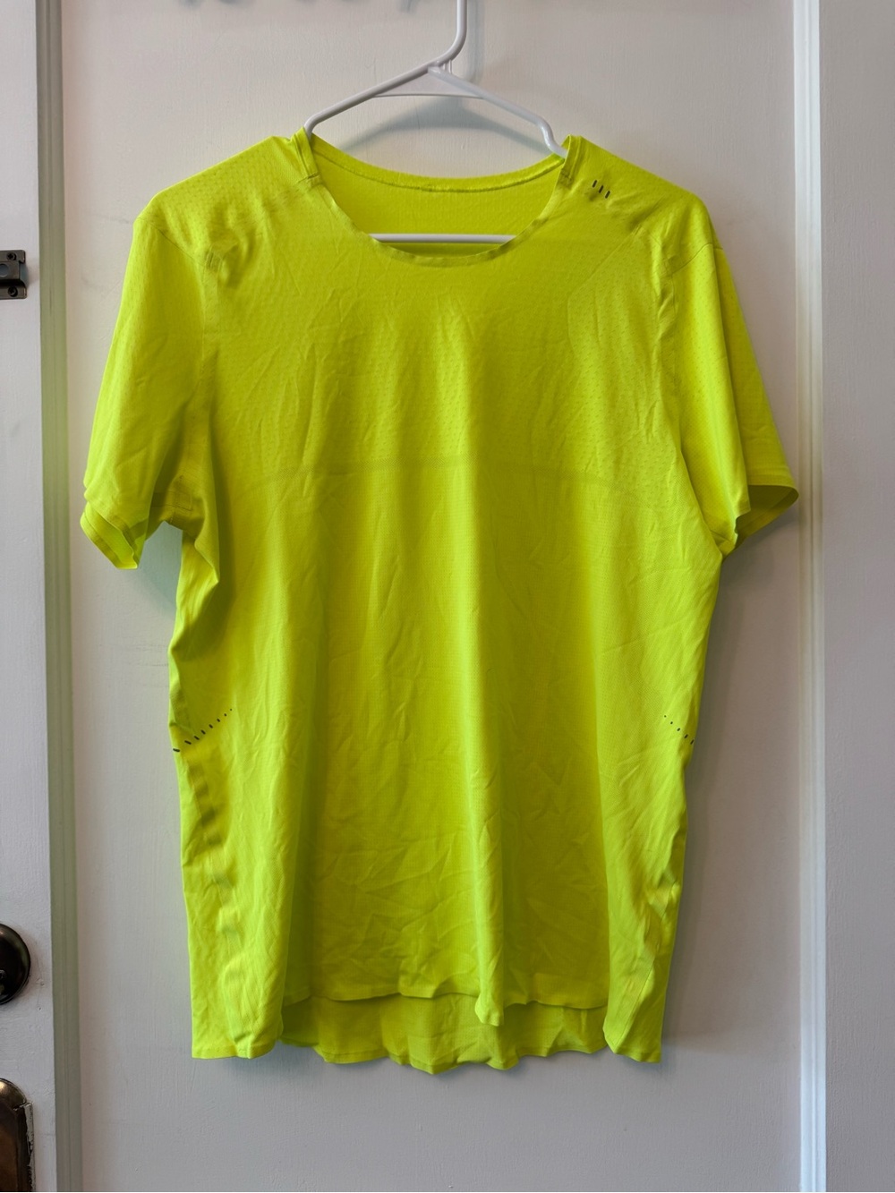Men’s Lululemon Neon Yellow Performance Tee